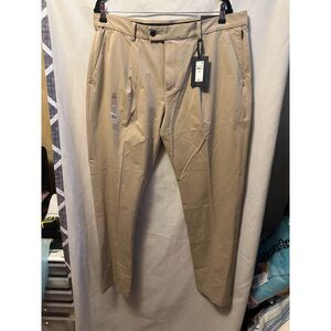 NWT Tommy Hilfiger Denton Straight Fit Wicking Performance Stretch Size 36x32